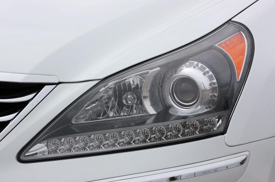  Hyundai Equus Ultimate 2011 года  (фото 3 из 119)